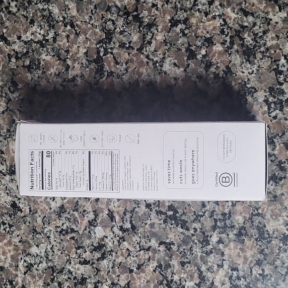 KENCKO shaker bottle & free instant smoothie new in box filter is BPA free - Picture 3 of 7